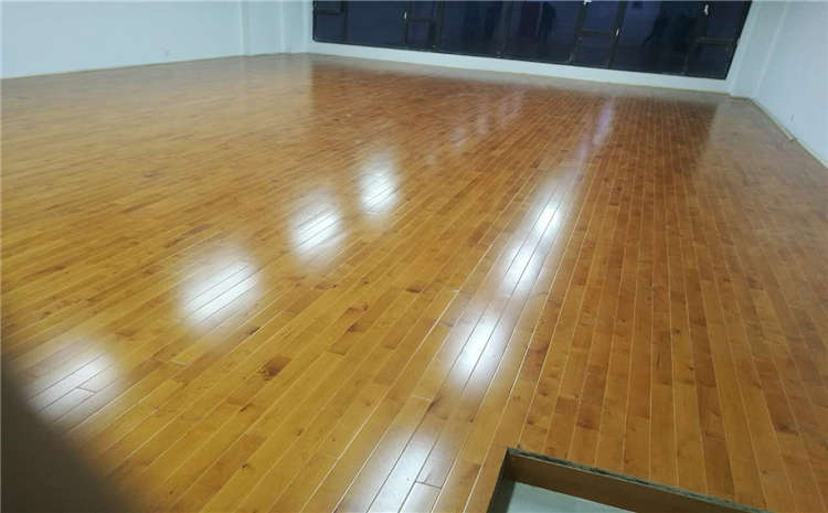 22厚运动体育地板单层龙骨结构