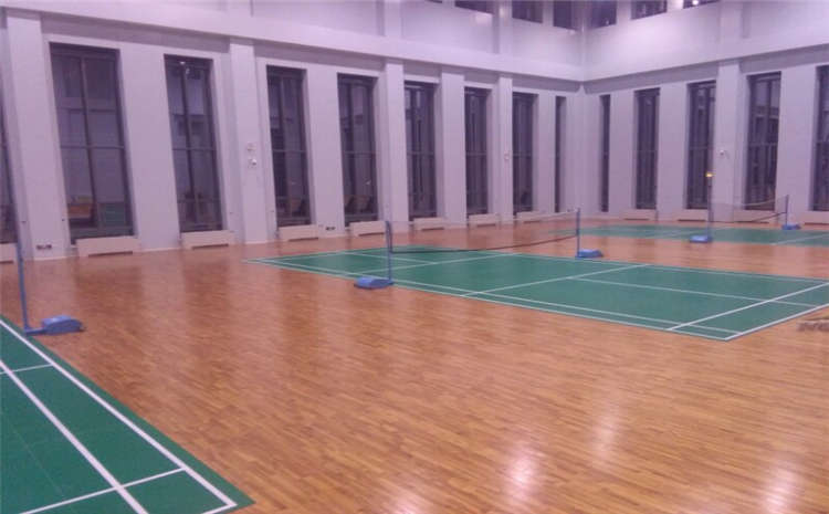 呼和浩特企口体育木地板价格及图片