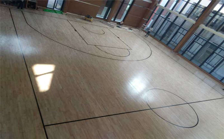 学校篮球场地木地板安装工艺