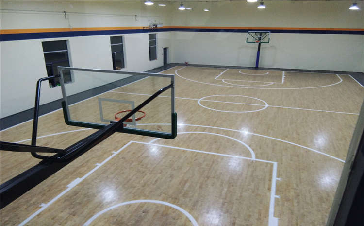 五角枫篮球运动地板翻新施工