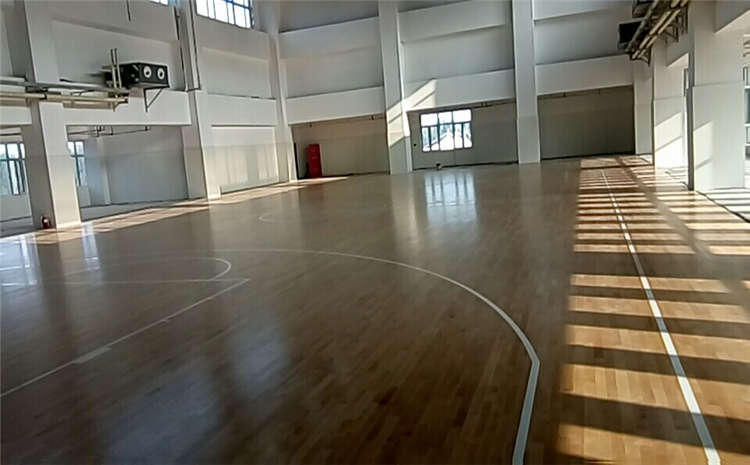 内蒙古枫桦木体育场地板怎么安装