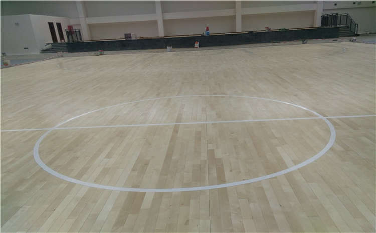 22厚木地板篮球场怎么保养？