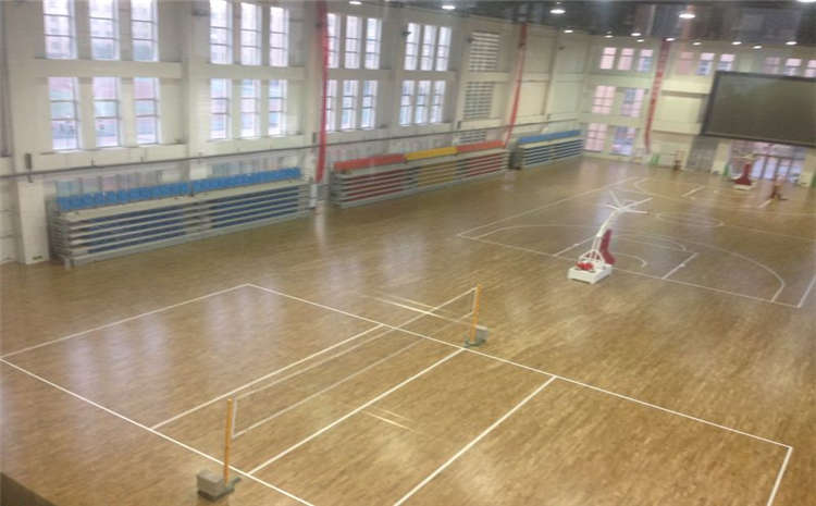 学校篮球场地木地板多少钱一平米？