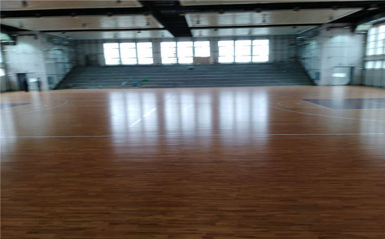 篮球场馆木地板脚感为什么这样好