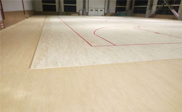 22厚篮球场木地板怎么翻新？
