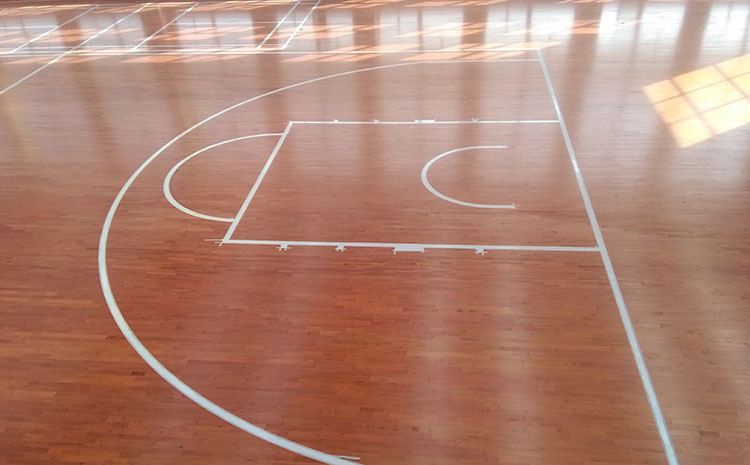 20厚NBA篮球场木地板怎么翻新