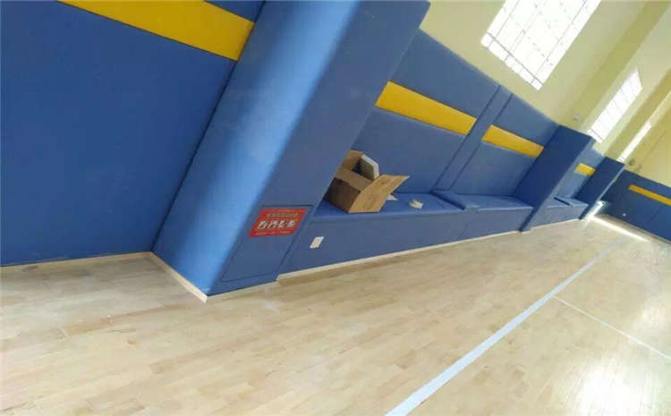 学校排球馆木地板造价