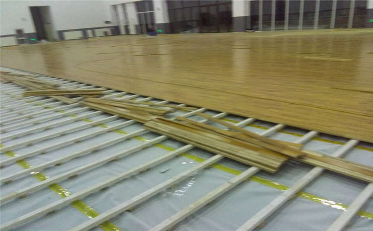 橡胶木篮球场木地板怎么维修？