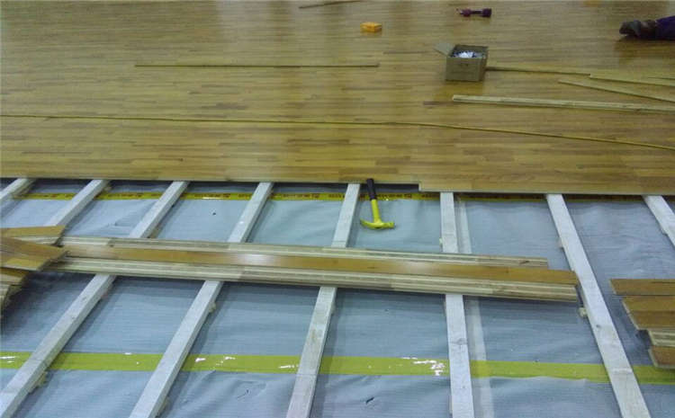 上海枫木体育木地板施工方案
